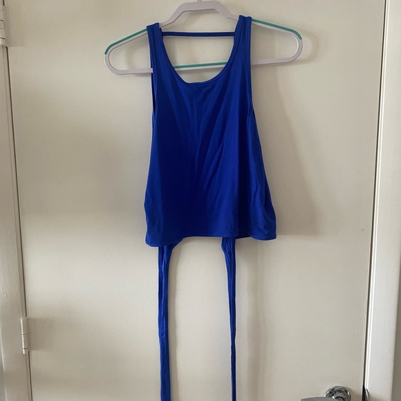 Yoga/Athletic Top - Picture 2 of 2